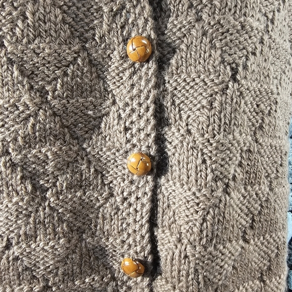 West bound, Large, vintage, 100% wool Button Front Vest - Picture 3 of 9